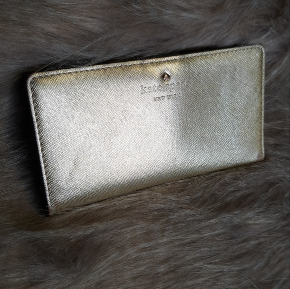 Kate Spade • Y2K Classic Iconic Shiny Metallic Gold Snap Wallet Leather Zip Back - Picture 1 of 16